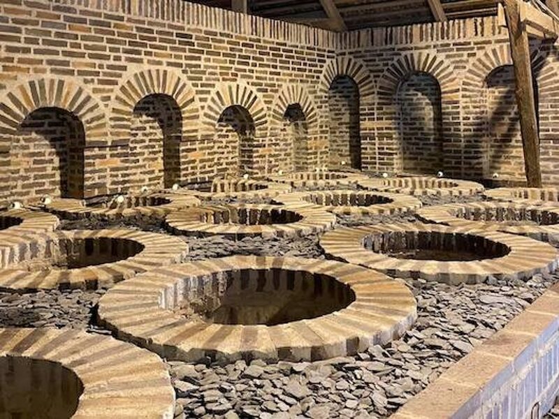 ВИННЫЙ ПОГРЕБ